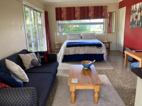 The Back Garden, Waihi Beach